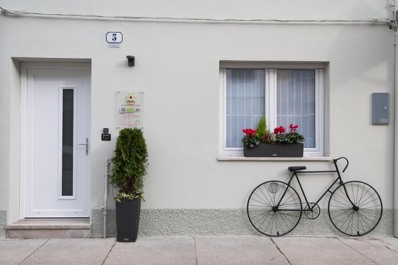 Zona 30 Bike Guesthouse Palmanova Buitenkant foto